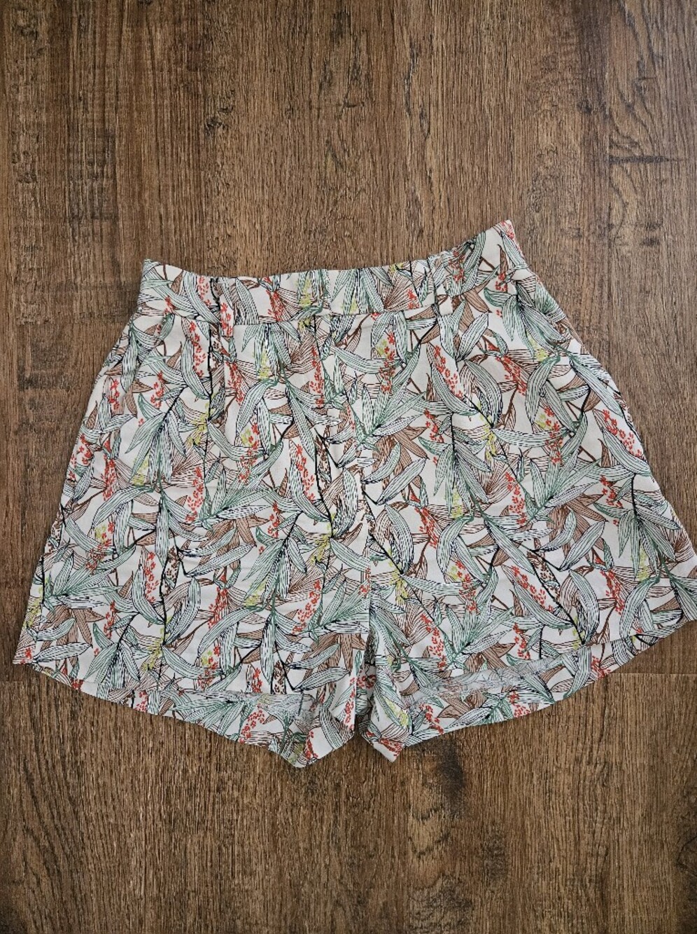 Tropical Leaf Print Elastic Waist Shorts - Mint & Coral, Size 2